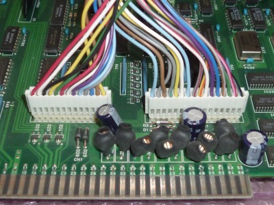 4の基板にコネクタを挿す